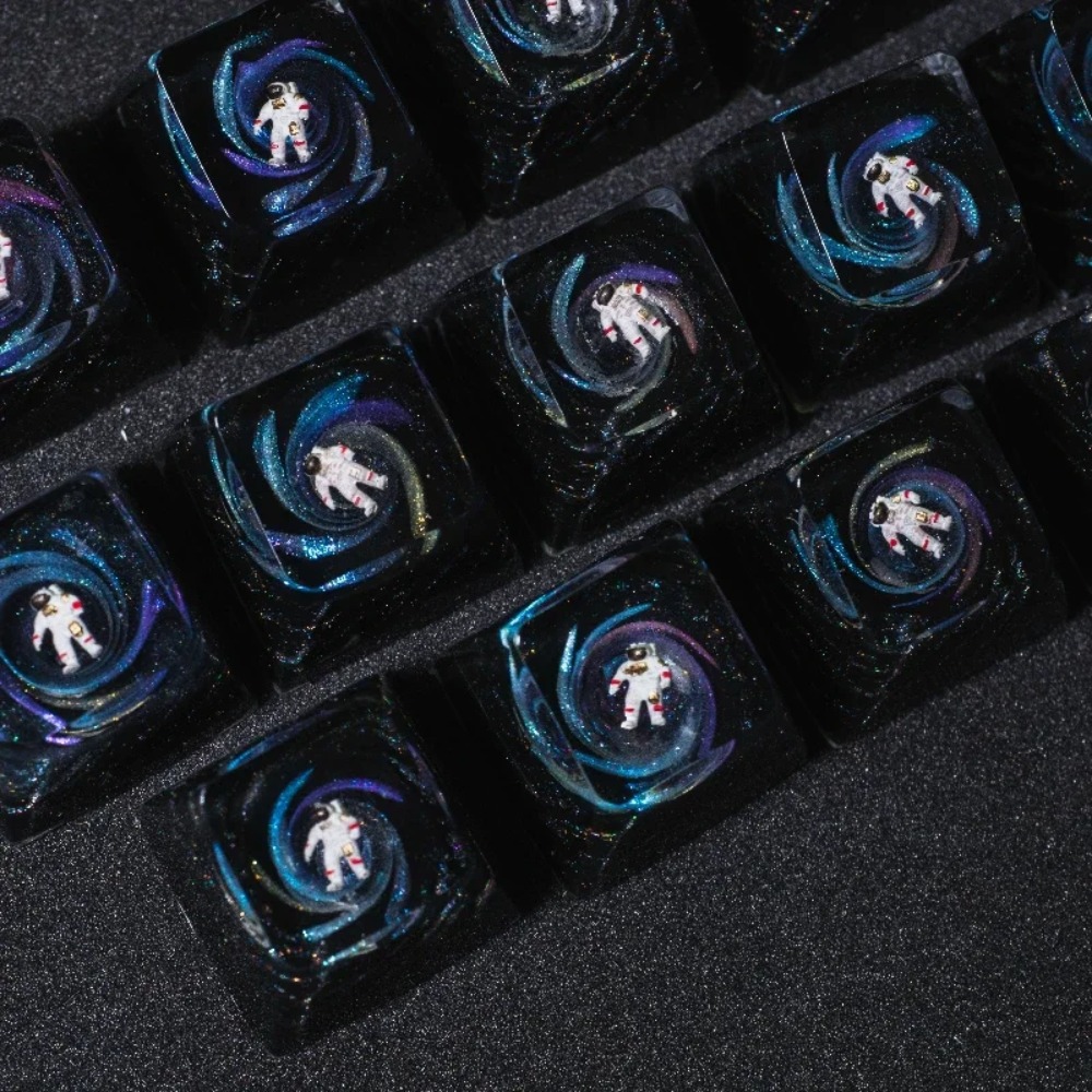 Gaming Accessories Korea - Artisan Keycap Astronauta Żywiczne nakładki na